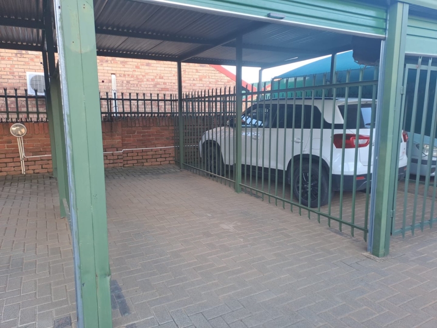 2 Bedroom Property for Sale in Uitsig Free State